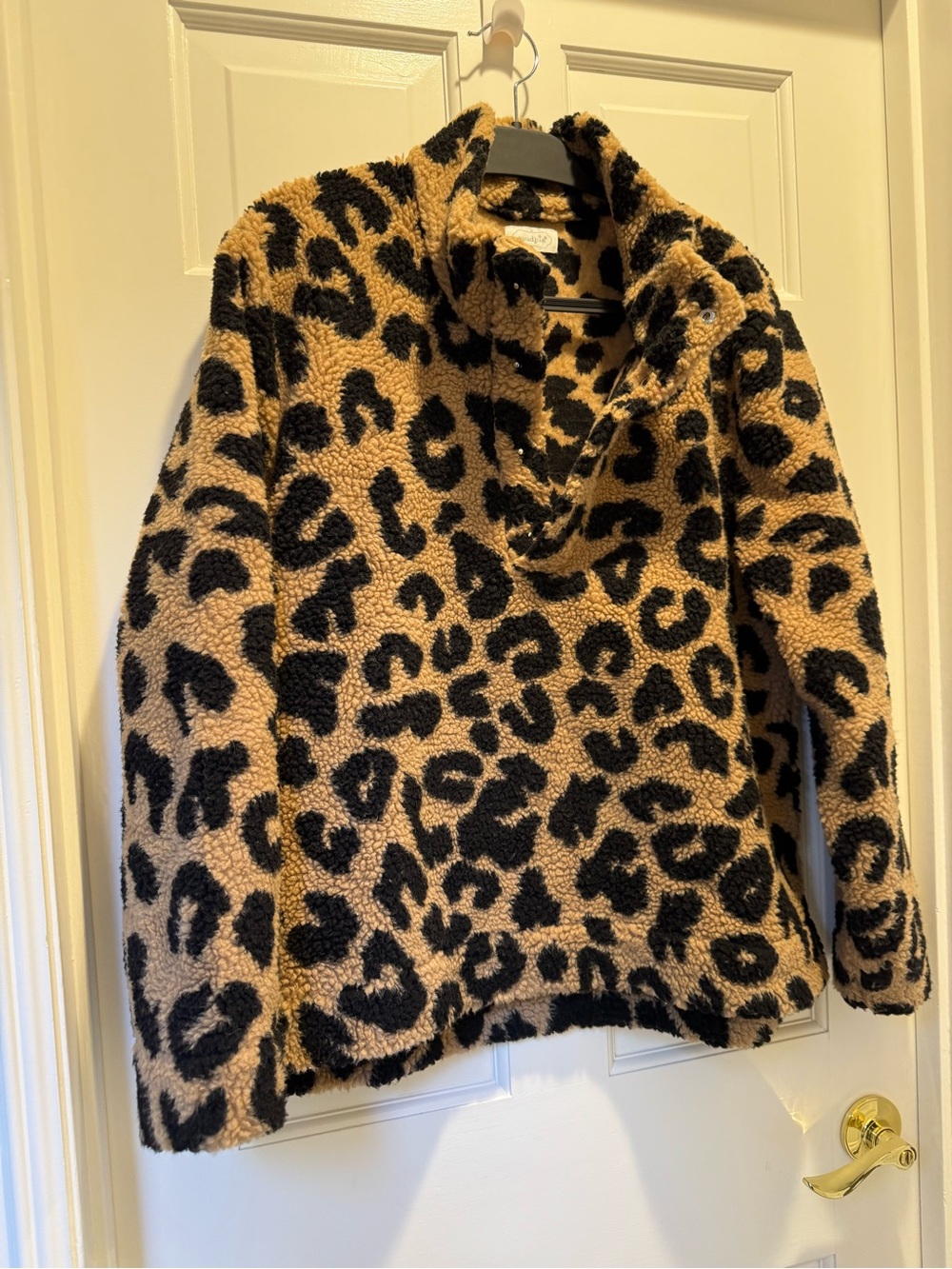 Women’s/junior’s Leopard Print Sherpa Jacket - Black & Tan